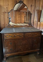 Antique Dresser With Detachable Mirror And Four Drawers - B26