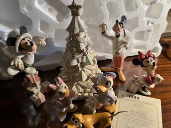 Lenox Mickey And Minnies Christmas Celebration 7 Piece Lot - B40