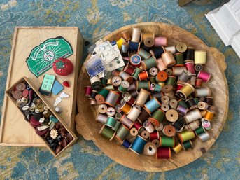 Vintage Wooden Spools Of Thread, Buttons And More Over 200pcs