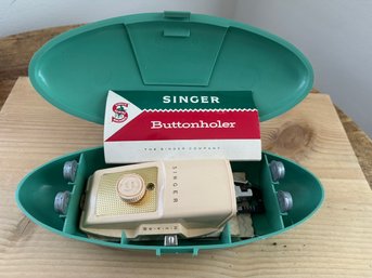 Vintage Singer Button Holder W/case In Fantastic Condition