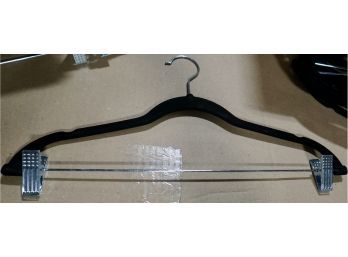 #203 Lot Of 30 Zober Velvet Clip Hangers