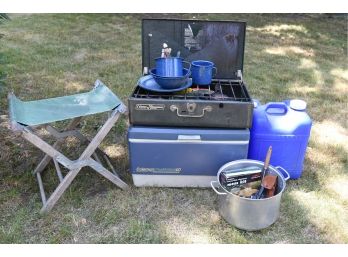 Coleman Campstove & Cooler Lot