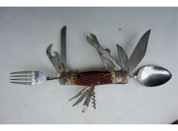 11 UTENSIL CAMPING KNIFE