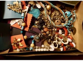 COSTUME JEWELRY LOT # 7