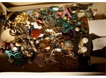 COSTUME JEWELRY LOT # 11