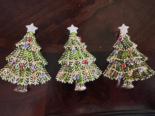 A Group Of 3 Dangles Christmas Tree Pins Avon 2008