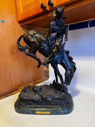 Frederic Remington Bronze 'outlaw' From The Remington Museum Approx 16' Height