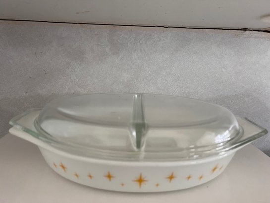 Fantastic Retro Constellations Divided Pyrex With Lid Approx 1.5 Qt