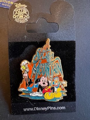 Disney Pin New Splash Mountain Mickey And Friends