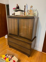 MCM American Furniture Upright Dresser!