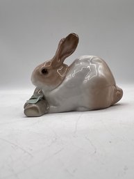 Retired Lladro Bunny Porcelain 4720
