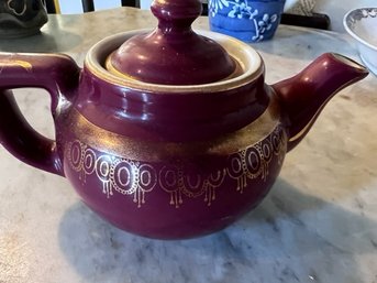 Hall China 018 Cranberry And Gold Small 2 Cup Tea Pot