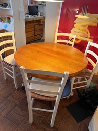 Solid 1/4 Sewn Oak Round Dining Room Table With 4 Chairs And 2 Leaves 12' Each!