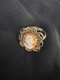 A Cameo Ring  Untested. Extender Added Size 8