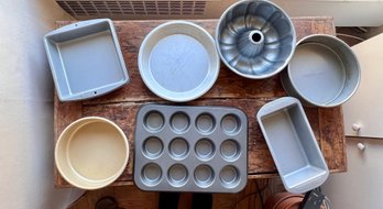 Group Of 7 Baking Pans All Shapes And Sizes