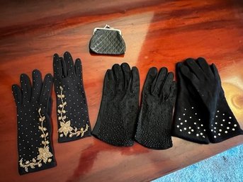 3 Pair Of Black Vintage Gloves And One Change Purse Size 7 1/2