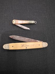 2 Vintage Pocket Knives, Mother Of Pearl And Wien In Bone?