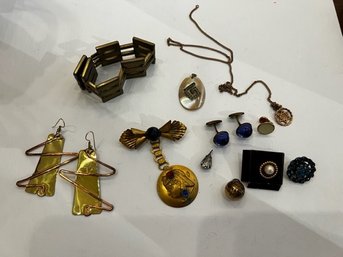 A Mixed Group Of Earrings, Cufflinks Bracelet Pin, Etc!