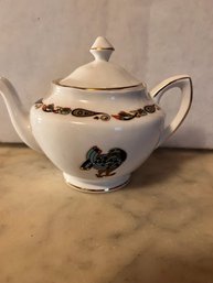 Royal Tara Made In Ireland Porcelain Teapot With Original Box