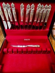 Set Of 12 International Knives And Chest