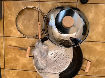 Large Wok, Maybe Never Used!