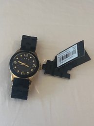 Marc By Marc Jacobs Pelly Black And Gold Rubber Ladies Watch Extra Links And With Tags