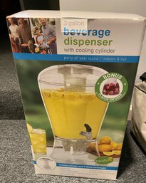 3 Gallon Beverage Dispenser In Original Box Barely If Ever Used!