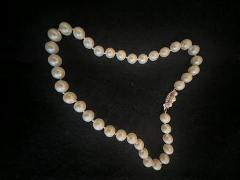 14Kt White Gold Clasp On Pearl Choker