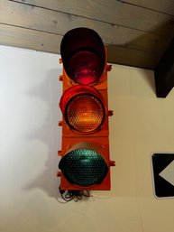 EXCEPTIONAL  Traffic Light Electrified For Indoor Use