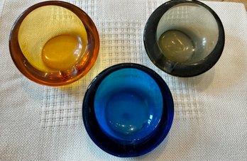 3 Colored Glass Mid Century Ashtrays Approx 3' Diameter