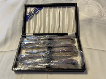 A New In Box 6 Steak Knives By Kent Silversmiths