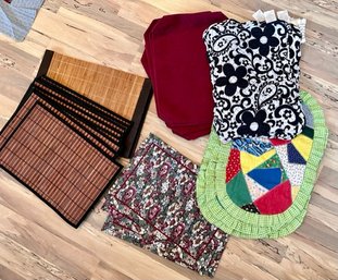 Lot Of Placemats Fabric, Reversable And Wood