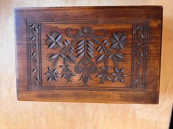 Wood Carved Box Approx 5' X 9'