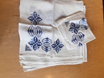 6 Hand Embroidered Linen Napkins