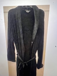 Lord And Taylor BLACK Silk Robe Size M