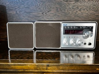 KLH Table Top FM Stereo TR-82 Great Sound