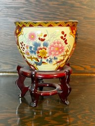 Large Imari Pot On Pedestal  Gold Enhanced