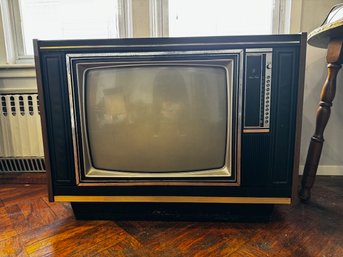 Sears And Roebuck Console TV Sensor Touch