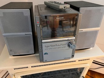 Panasonic 5 CD/Cassette System With Remote