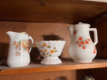 A Group Of 3 Porcelain Pitchers And Pot Cavit Shaw, Moustiers GF And Eleanor Bavaria