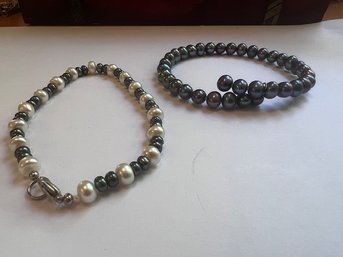 2 Dyed Pearl Bracelets