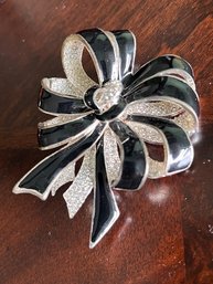 Exquisite Joan Rivers Enamel And Crystal Bow Brooch