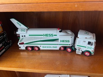 HESS 1999 TOY TRUCK AND SPACE SHUTTLE With SATELLITE