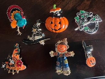 Halloween!  Great Group Of 7 Holiday Pins/brooches