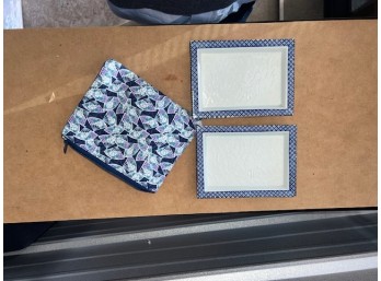 A Japanese Cloth Zippered Pouch And A Pair Of Ceramic Dishes Approx 5 X 7'