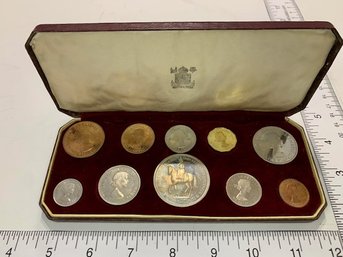 Coronation Of Elizabeth The Second Commemorative Set Uncirculated Crowned June 2, 1953