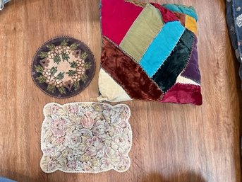 Group Of Vintage Soft Goods Pillow/ Doilies