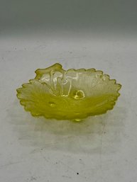 A Citrine Leaf Shaped Small Glass Bowl