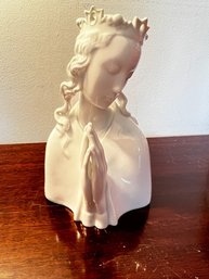 Signed Ida Schwetz-Lehmann 'Madonna' Figurine Augarten Porcelain, Vienna 1933