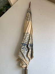 Vintage Blue And White Cloth Umbrella